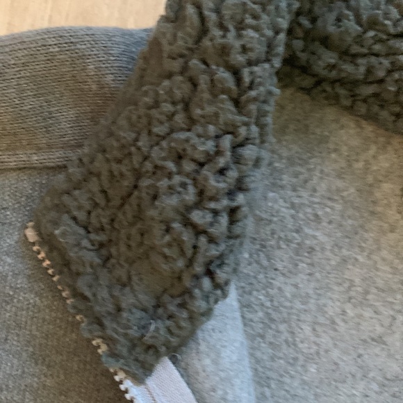 Columbia-  NWOT size  large Terpin point 11 gray Athletic sweater quarte… - Picture 6 of 13